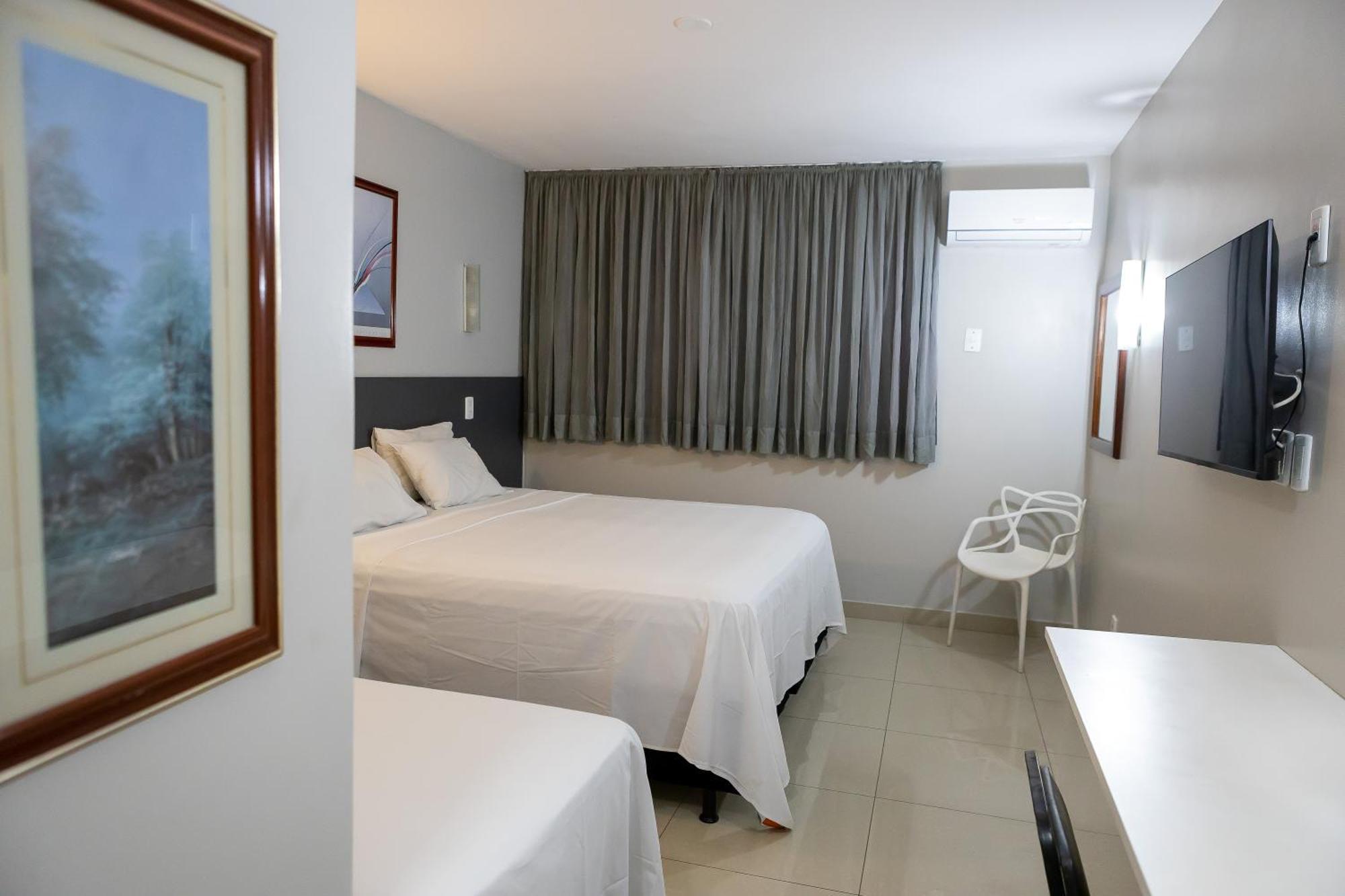 Allegro Hotel Гояния Екстериор снимка