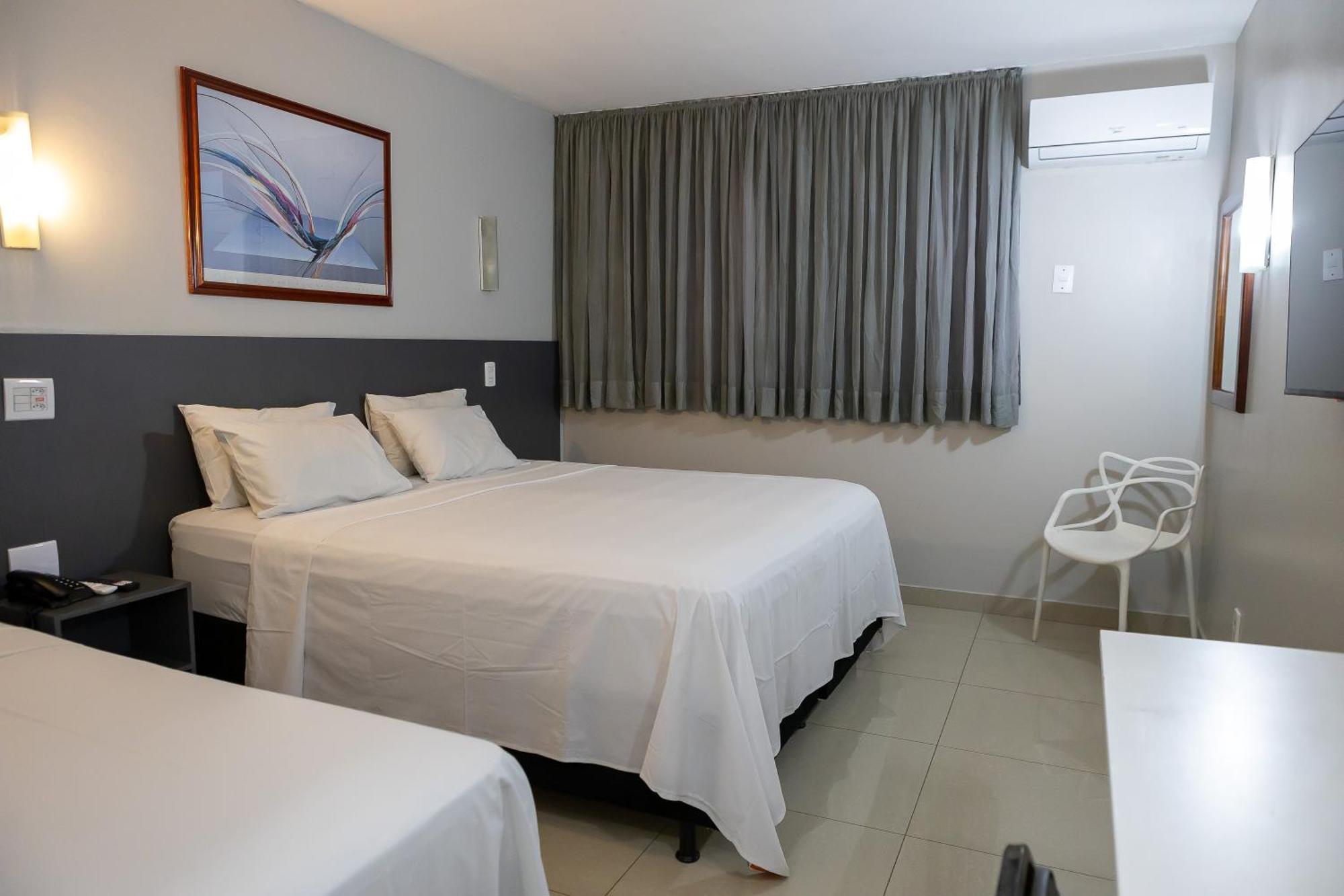 Allegro Hotel Гояния Екстериор снимка