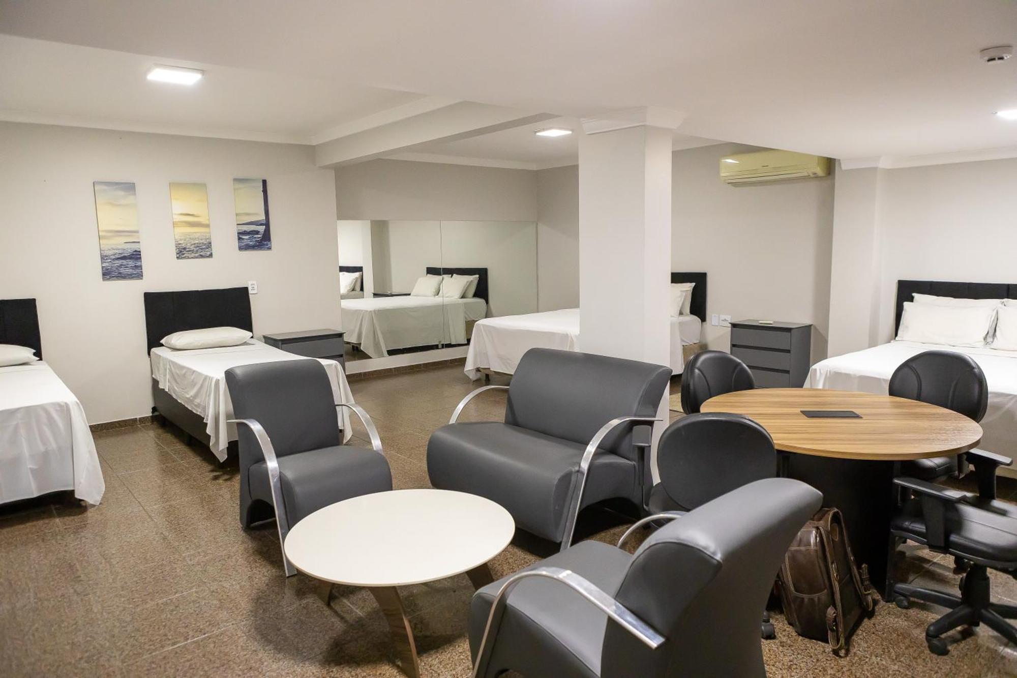 Allegro Hotel Гояния Екстериор снимка